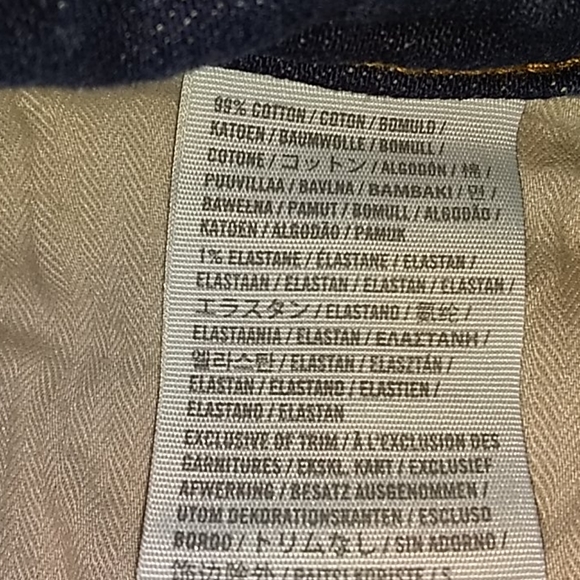 Hollister super skinny destressed jeans. - Picture 4 of 12